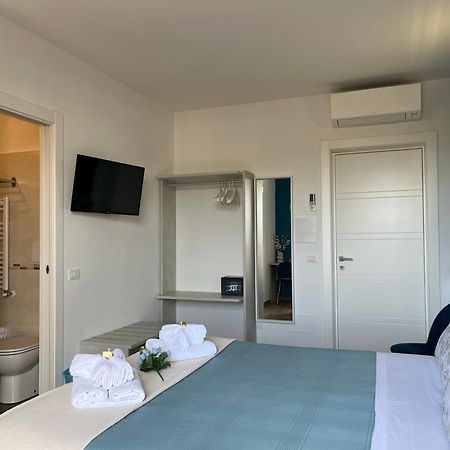 Porta Alla Croce Guest House Florenz Exterior foto