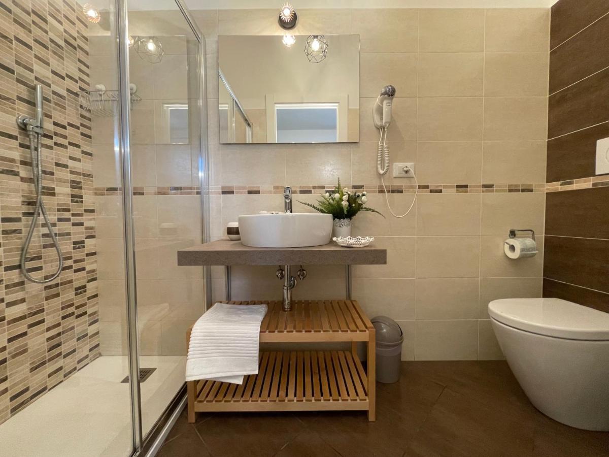 Porta Alla Croce Guest House Florenz Exterior foto