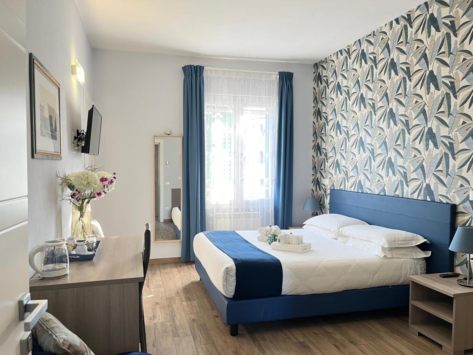 Porta Alla Croce Guest House Florenz Exterior foto