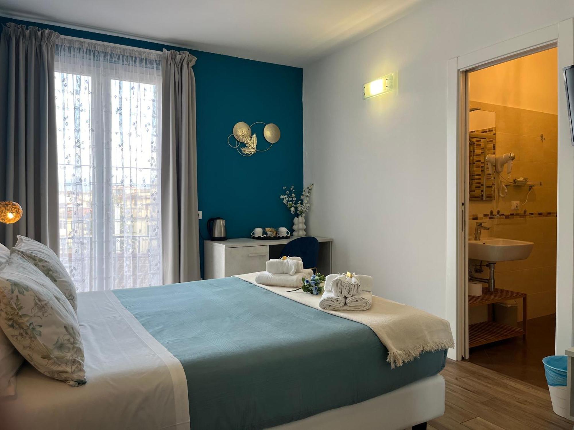 Porta Alla Croce Guest House Florenz Exterior foto